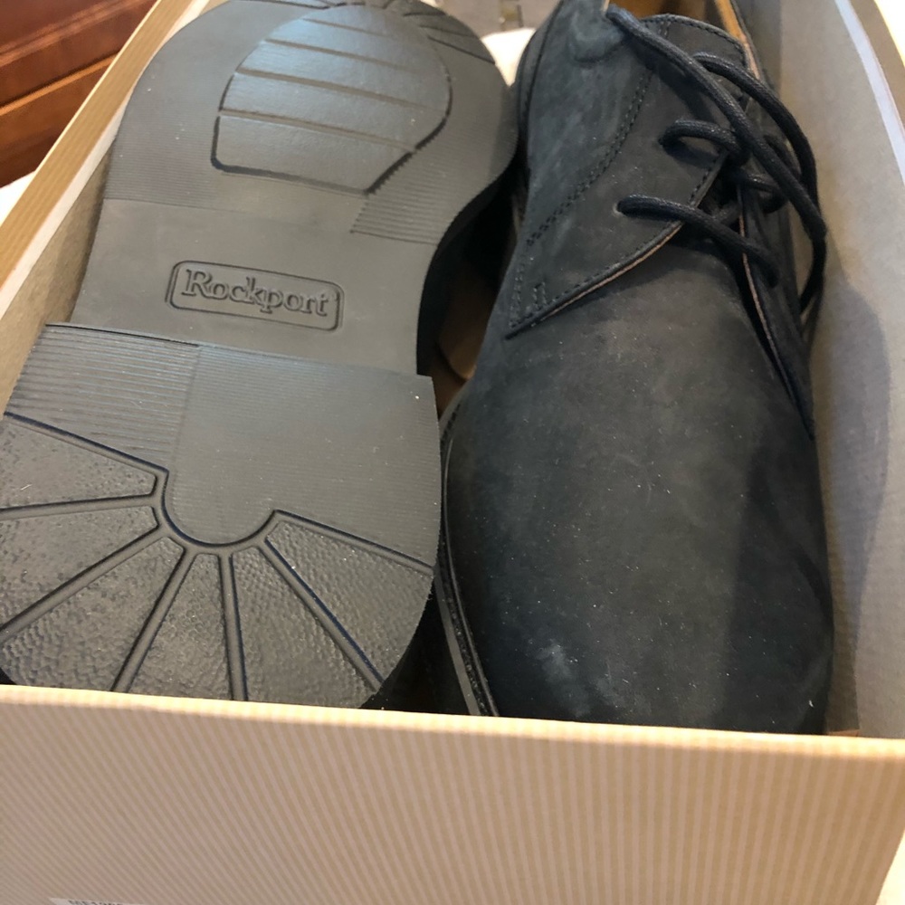 New men’s 15 hush puppies